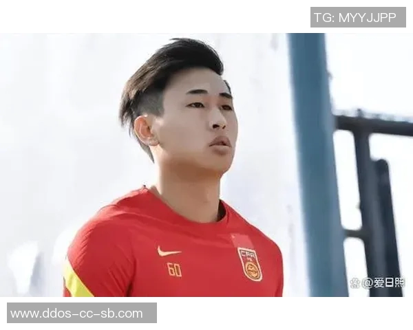 戴伟浚精彩远射破门助力球队逆转胜利展现出色个人能力